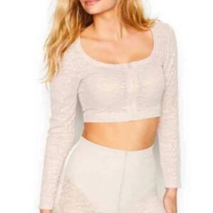 Victoria's Secret Zip Up Crop Top Light Pink leopard large